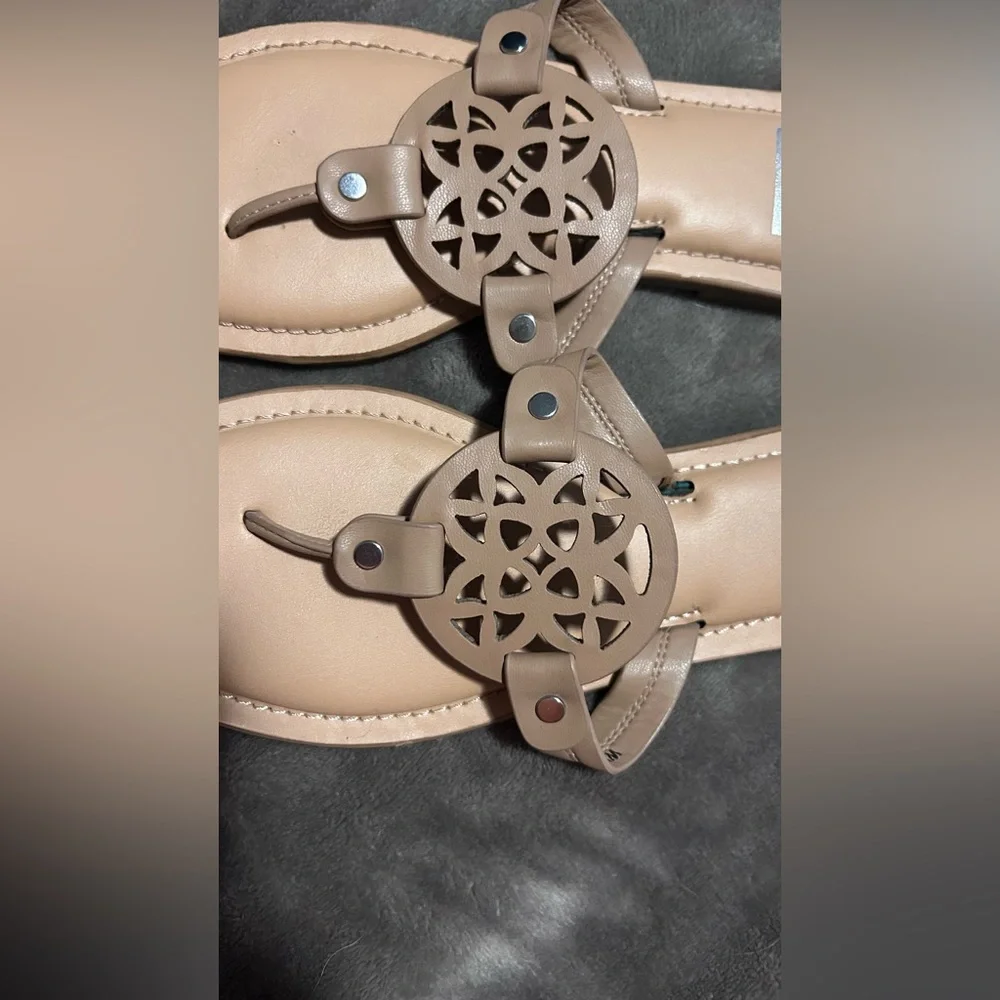 Dolce Vita Gotie Sandals - Picture 4 of 6